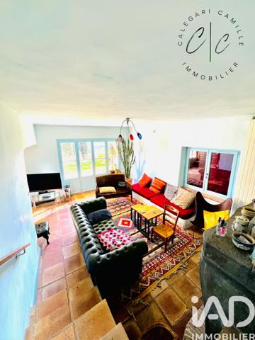 Maison à vendre 10 pièces 265 m² Le Revest-les-Eaux