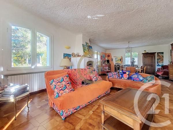 Maison à vendre  6 pièces - 197 m2 DRAGUIGNAN - 83