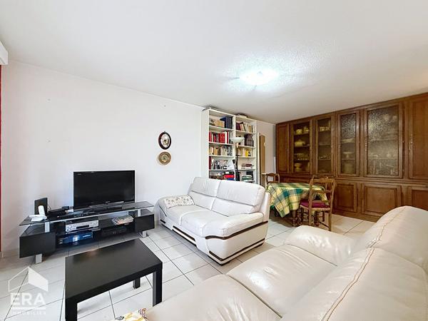 Vente appartement T3 rez-de-jardin St Jérôme 13013 place de parking privée