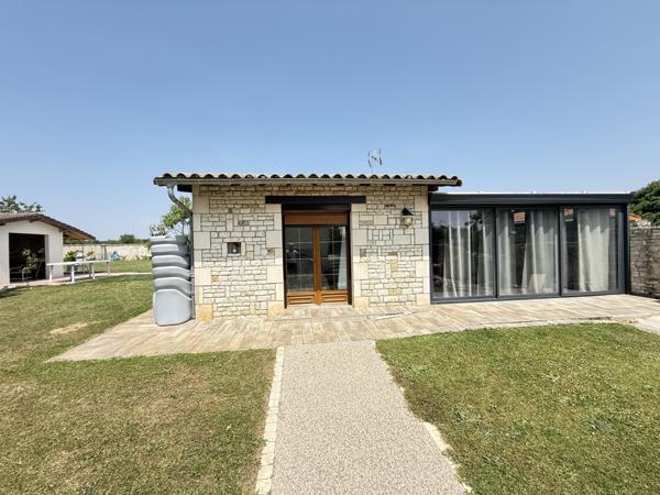 Maison  11 pièce(s)  5 chambre(s)  225 m²