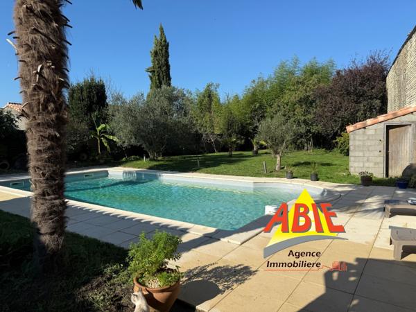 Maison  11 pièce(s)  5 chambre(s)  225 m²