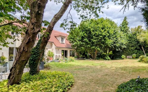 Maison à vendre    7 pièces • 205 m2 Lagny-sur-Marne