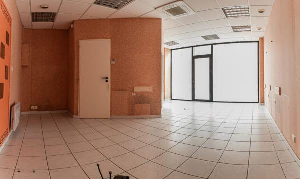 Location local commercial Legé - 1 pièce(s) - 25 m² - 525 €/mois