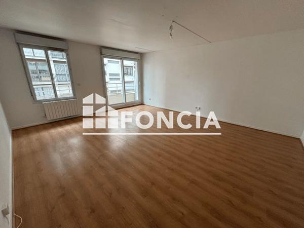 Location Appartement 3 pièces 75.5 m² - 12 A 20 RUE JEANNE D'ARC Lyon 69003