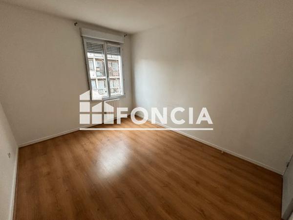 Location Appartement 3 pièces 75.5 m² - 12 A 20 RUE JEANNE D'ARC Lyon 69003