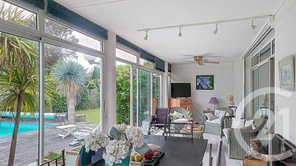 Maison à vendre  9 pièces - 214 m2 GUJAN MESTRAS - 33