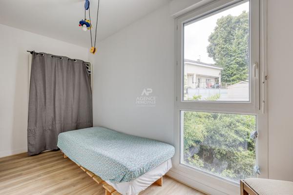 Maison Nanterre proche place de la Boule 6 pièces 130 m2 €735 000 ** - Référence 15348