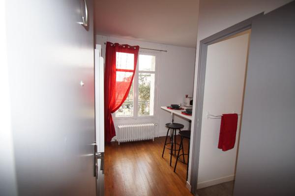 STUDIO MEUBLE POITIERS - 1 pièce(s) - 13.44 m2