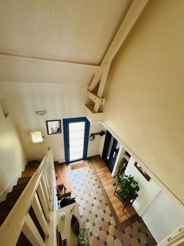 SPACIEUSE MAISON FAMILIALE 4 chambres Centre de Saint Lyphard