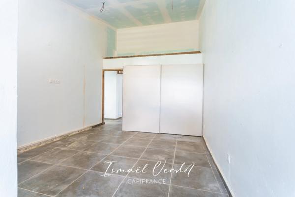 Maison à vendre 15 pièces à PETIT BOURG (971)