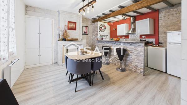 SAINTES RIVE GAUCHE MAISON DE VILLE 3 CHAMBRES TERRASSE