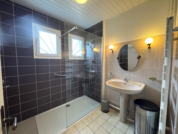 Exclusivité à Rochefort, Plain-Pied 3 chambres, garage 50 m² et jardin