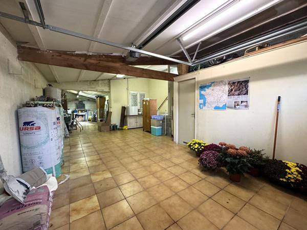 Exclusivité à Rochefort, Plain-Pied 3 chambres, garage 50 m² et jardin