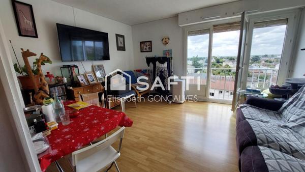 Dernier étage - Ravalement avec isolation thermique par l'extérieur - chauffage individuel