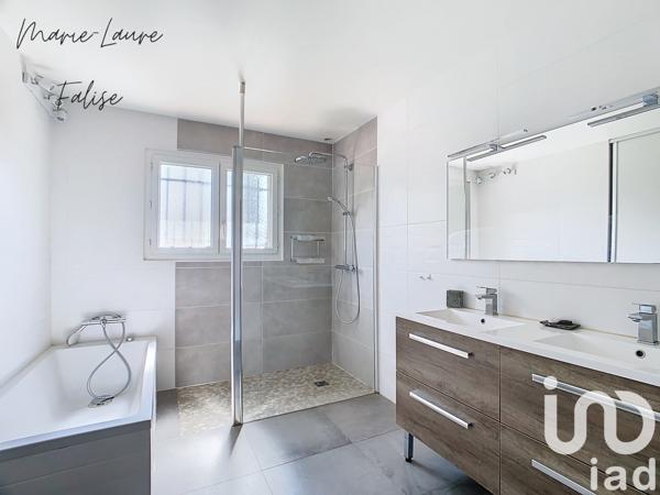 Maison à vendre 7 pièces 199 m² Pechbonnieu