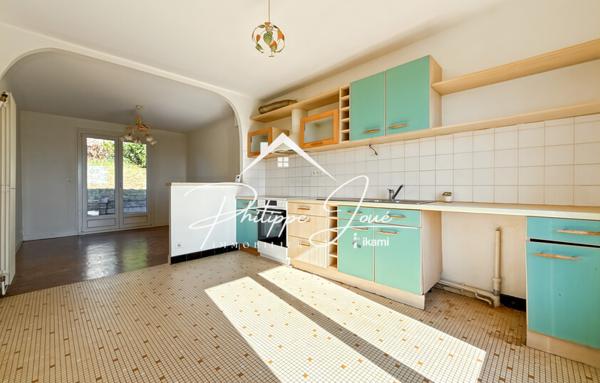 Maison 8 pièces de 141 m2 à Paron 89100