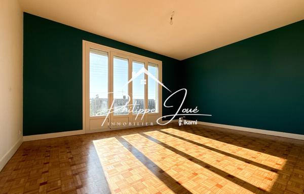 Maison 8 pièces de 141 m2 à Paron 89100