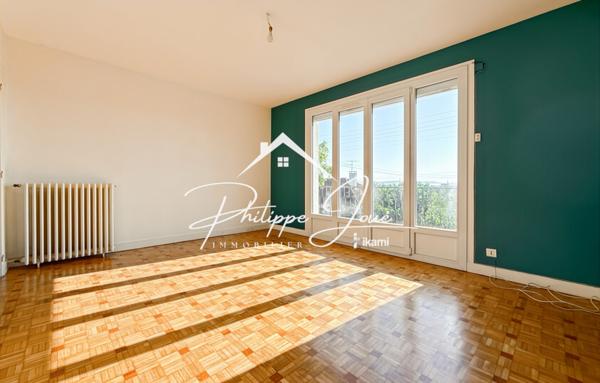 Maison 8 pièces de 141 m2 à Paron 89100