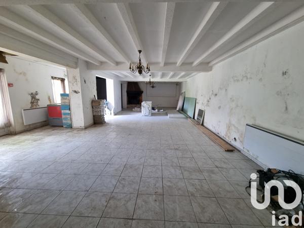 Immeuble à vendre 580 m² Pommeuse