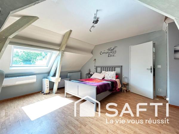 Maison de 235m² avec parc de 11880m² et piscine