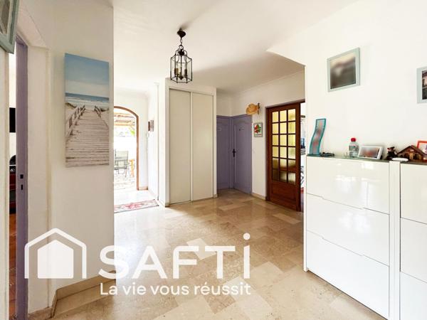 Maison de 235m² avec parc de 11880m² et piscine