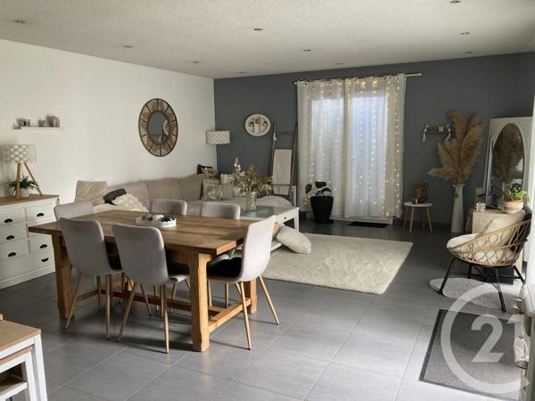 Maison à vendre  5 pièces - 118,80 m 2   ECHILLAIS  - 17