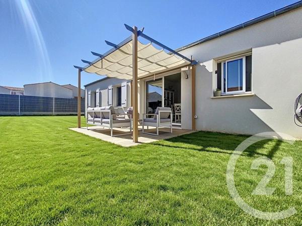 Maison à vendre  5 pièces - 118,80 m 2   ECHILLAIS  - 17