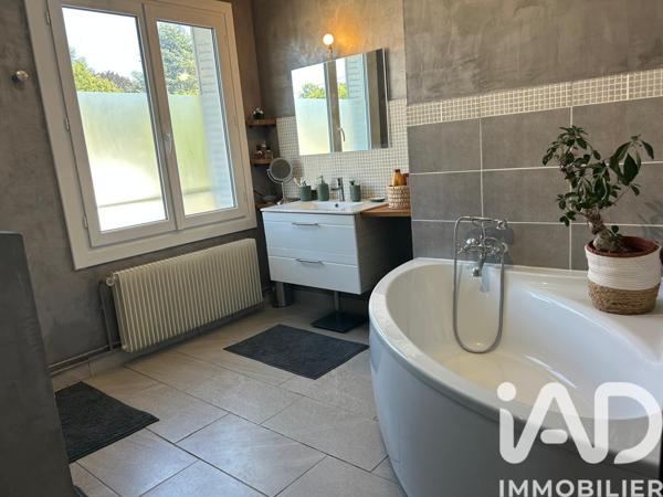 Maison à vendre 5 pièces 109 m² Châlons-en-Champagne