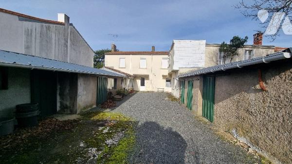 DIVATTE SUR LOIRE, CENBTRE BOURG maison 200m² sur terrain de 767m²