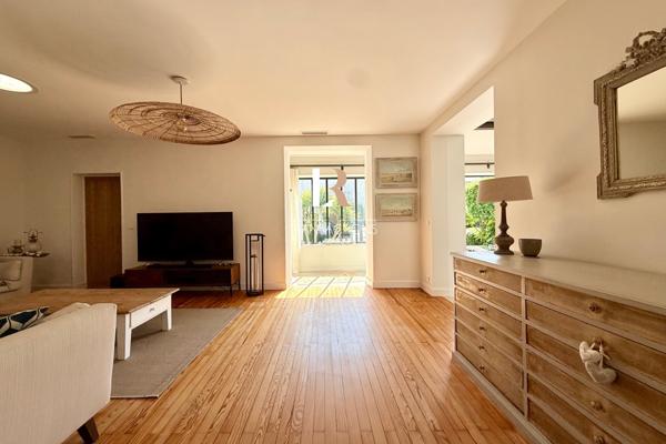 La Rochelle (17000) La Genette - Rare et unique sur le marché - Maison de plain-pied avec garage et piscine