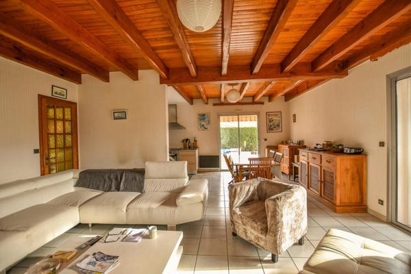 Maison plain-pied sur 586 m2 de terrain