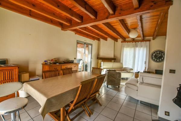 Maison plain-pied sur 586 m2 de terrain