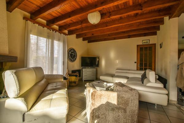 Maison plain-pied sur 586 m2 de terrain