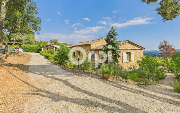 Maison à vendre    8 pièces • 140 m2 Montauroux