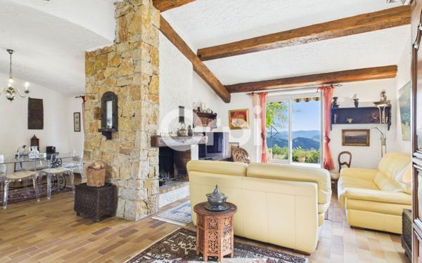 Maison à vendre    8 pièces • 140 m2 Montauroux