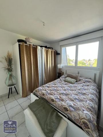 Appartement à louer 2 pièces 52m² Cambrai (59400)