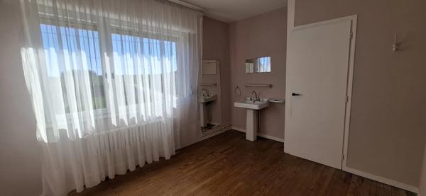 Maison à Vendre 5 pièces  (02110 CROIX FONSOMME)