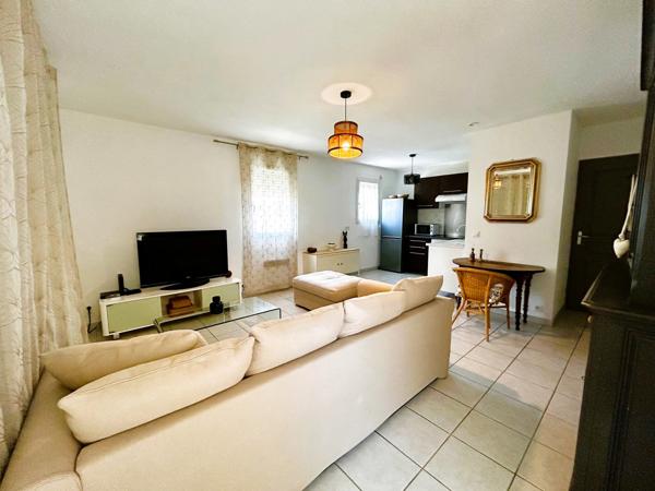 Pertuis (84120) Appartement lumineux avec terrasse et double stationnement dans résidence sécurisée