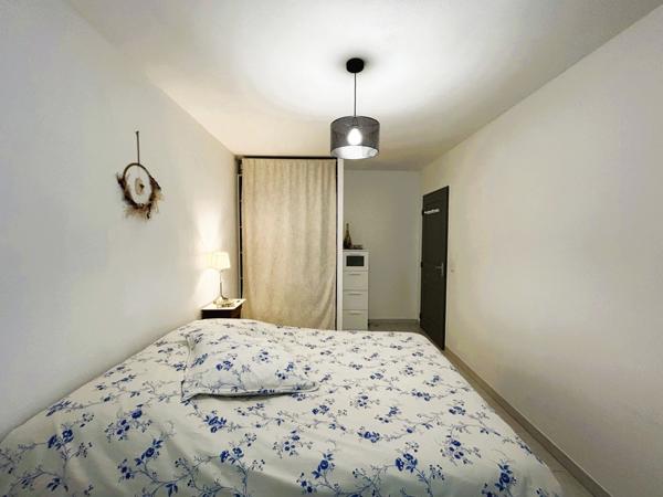 Pertuis (84120) Appartement lumineux avec terrasse et double stationnement dans résidence sécurisée