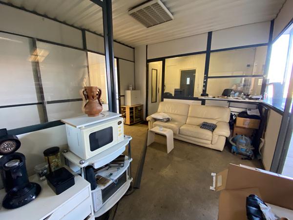 Local d'activité Castelnaudary 673.48 m2