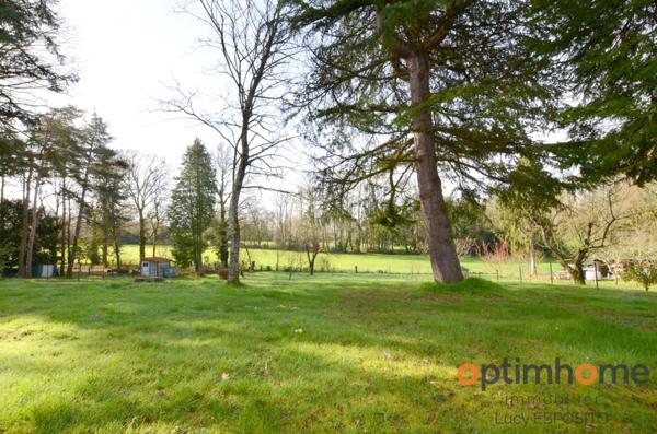 Belle maison Sous-Sol avec jardin