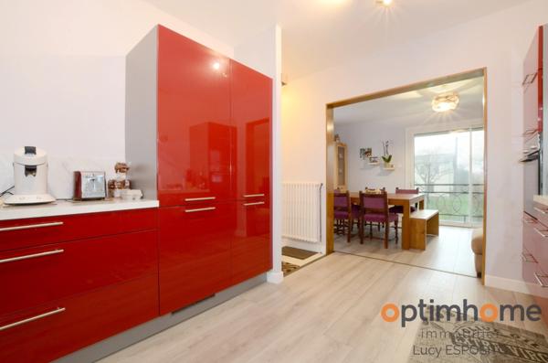 Belle maison Sous-Sol avec jardin