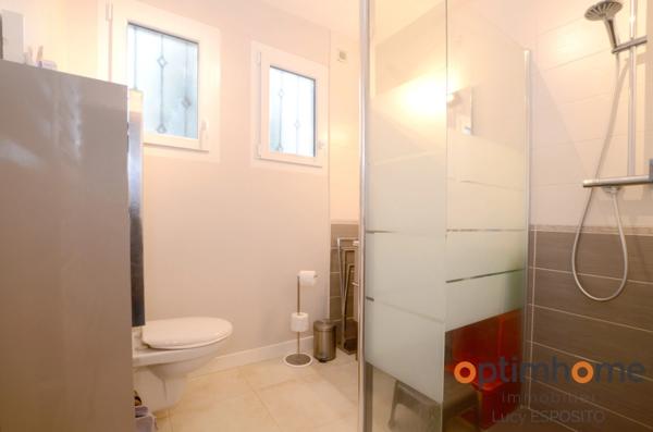 Belle maison Sous-Sol avec jardin