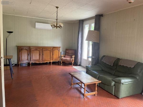 Maison à vendre à Segonzac en Dordogne (24600), ref : 077/1295