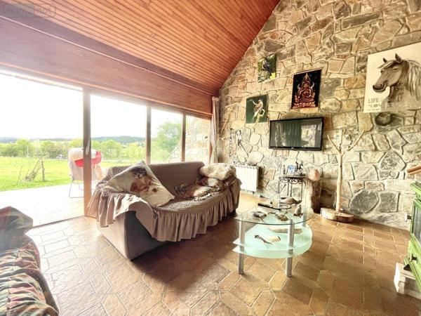 Maison à vendre à Saint-Alban-sur-Limagnole en Lozère (48120), ref : 48032-189