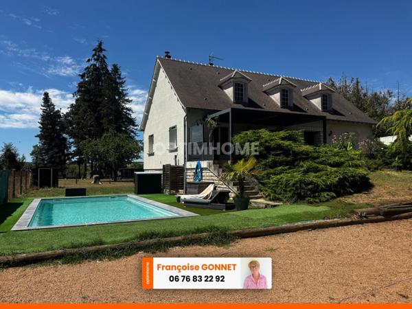 Maison 215 m² - 5 chambres - Terrain 4 200 m² - Piscine - 257 000 € - SAINT PIERRE LES ETIEUX - 18200