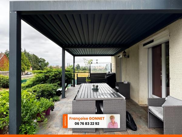 Maison 215 m² - 5 chambres - Terrain 4 200 m² - Piscine - 257 000 € - SAINT PIERRE LES ETIEUX - 18200