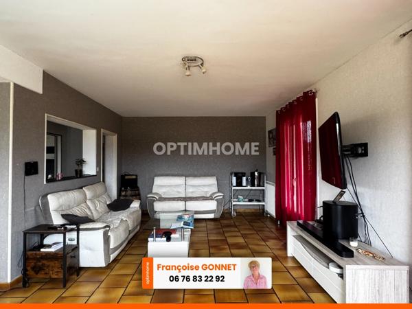 Maison 215 m² - 5 chambres - Terrain 4 200 m² - Piscine - 257 000 € - SAINT PIERRE LES ETIEUX - 18200