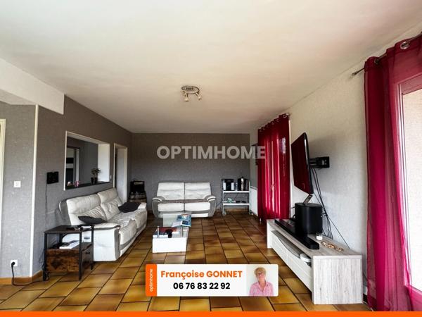 Maison 215 m² - 5 chambres - Terrain 4 200 m² - Piscine - 257 000 € - SAINT PIERRE LES ETIEUX - 18200