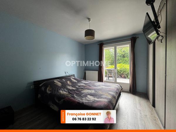 Maison 215 m² - 5 chambres - Terrain 4 200 m² - Piscine - 257 000 € - SAINT PIERRE LES ETIEUX - 18200